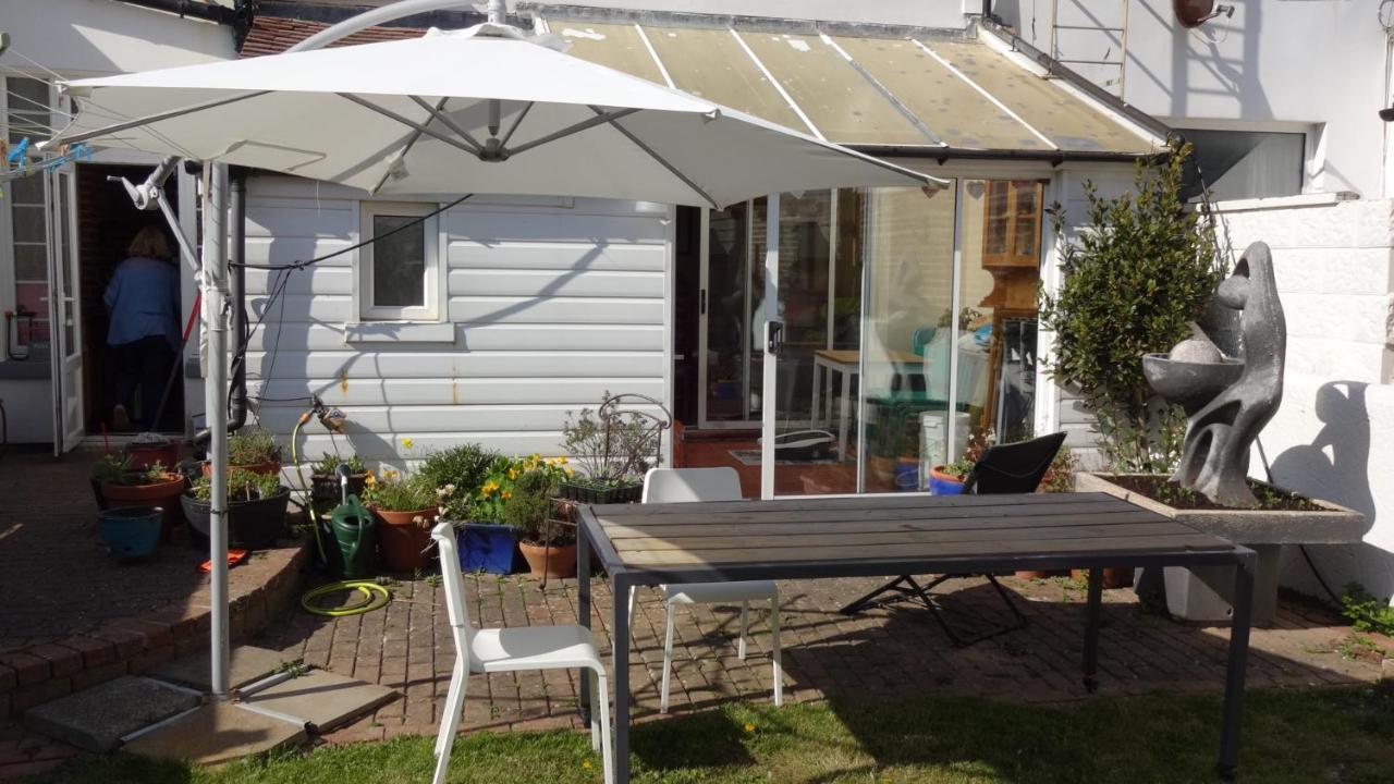 Сasa de vacaciones Gorgeous 4-bed House In Sea Views