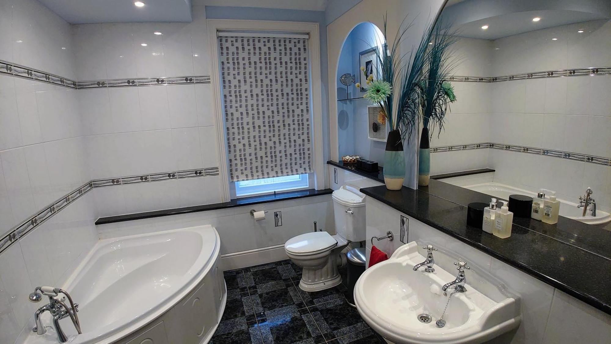 Gorgeous 4-bed House In Sea Views Bexhill-on-Sea